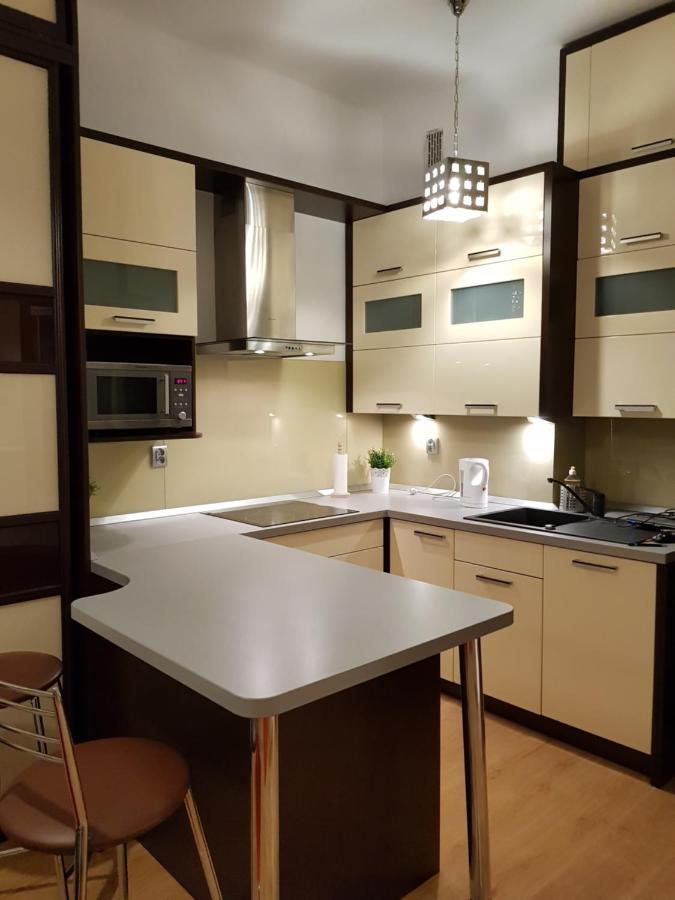 Coser Apartamenty Grzybowska วอร์ซอ ภายนอก รูปภาพ